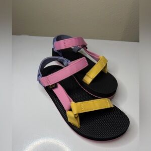 Teva Kids Strap Sandals Pink Yellow Purple Colorblock Adjustable Outdoor size 4